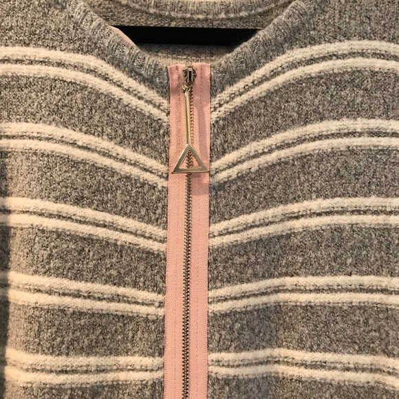 Soft Surroundings Gray, White, & Pink Oversized Sweater,  Size Med - Picture 3 of 5